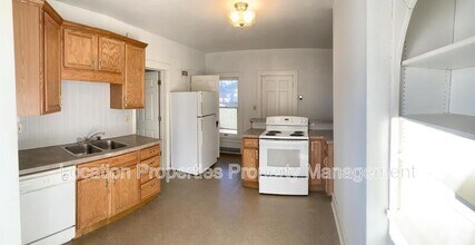 1741 Vermont St in Lawrence, KS - Building Photo - Building Photo