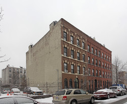 78 Huron St in Brooklyn, NY - Building Photo