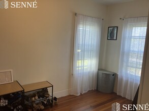 42 Derby St, Unit 3 in Somerville, MA - Building Photo - Building Photo