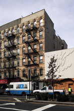 139 Chrystie St in New York, NY - Building Photo - Building Photo