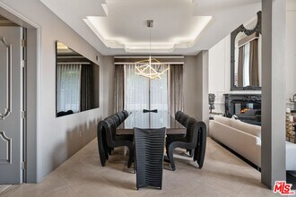 2463 Achilles Dr in Los Angeles, CA - Building Photo - Building Photo