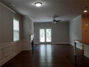 6512 Crosscreek Ln in Flowery Branch, GA - Foto de edificio - Building Photo