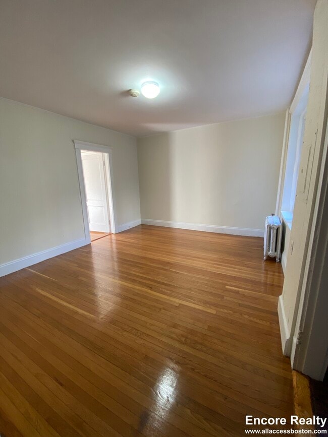 property at 464 Commonwealth Ave