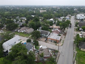 103 Cosmos St in Houston, TX - Building Photo - Building Photo