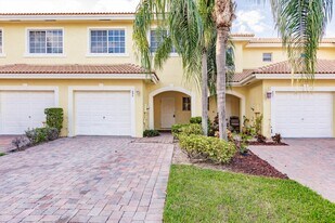 853 Imperial Lake Rd in West Palm Beach, FL - Building Photo