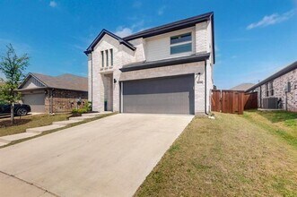 3238 Baehr Dr in Royse City, TX - Building Photo - Building Photo