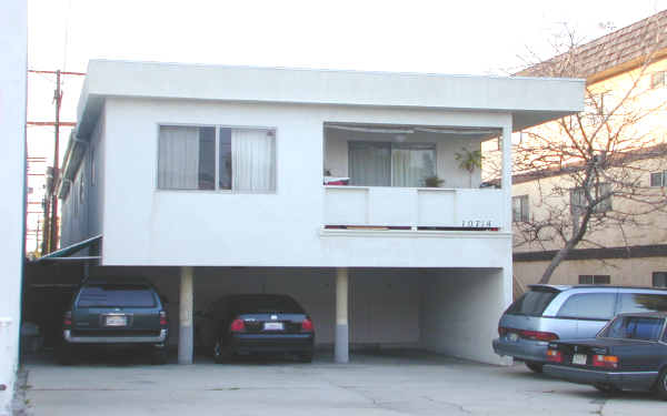 10714 Woodbine St in Los Angeles, CA - Foto de edificio - Building Photo