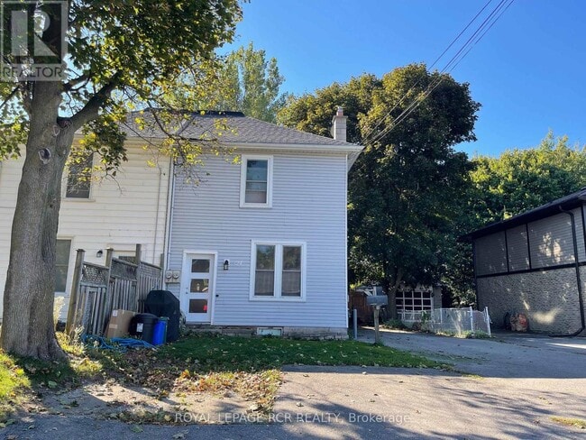 property at 124 Poplar Ave