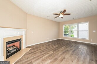 462 Marsh Lake Rd SE in Lawrenceville, GA - Building Photo - Building Photo