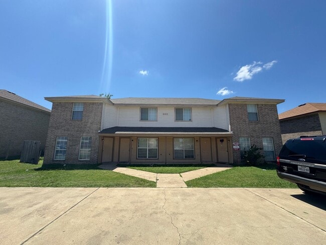 4411 Jeff Scott Dr