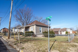 1913 Gordon St in Columbia, MO - Building Photo - Building Photo