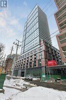 35 Parliament St in Toronto, ON - Building Photo