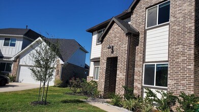 3702 Birtley Bnd Wy in Fulshear, TX - Building Photo - Building Photo