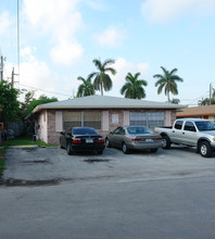 1126 NE 16th Pl in Fort Lauderdale, FL - Building Photo - Building Photo