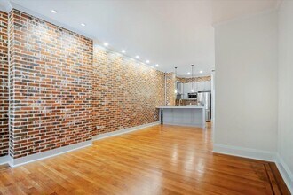 825 Washington St in Hoboken, NJ - Building Photo - Building Photo