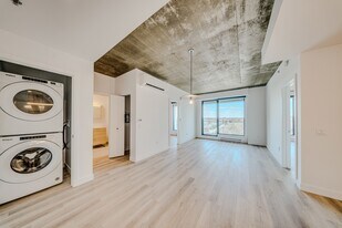 17 Bd Montclair in Gatineau, QC - Building Photo