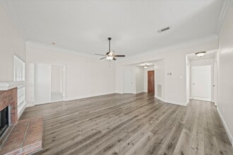 2727 N Peach Hollow Cir in Pearland, TX - Foto de edificio - Building Photo