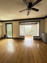 6615 S Ingleside Ave in Chicago, IL - Foto de edificio - Building Photo