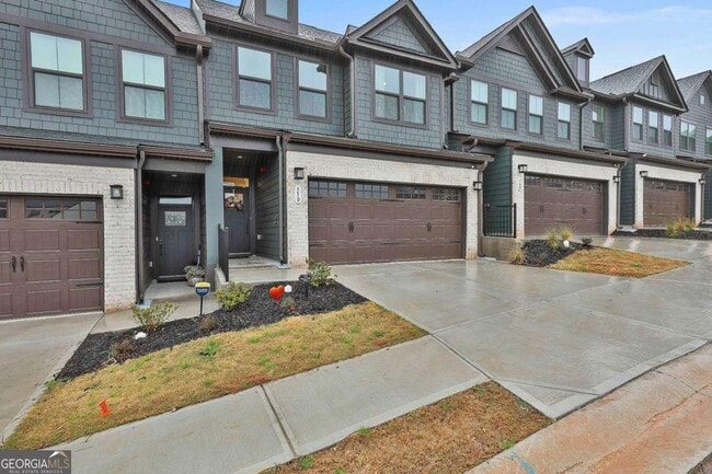 property at 550 Thatch Ter