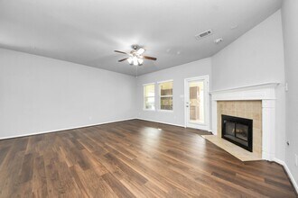 6306 Bain Dr in Missouri City, TX - Building Photo - Building Photo