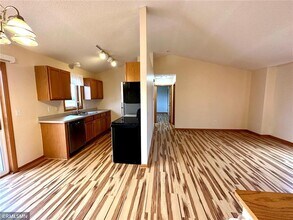 2027 Brittany Ct in Shakopee, MN - Building Photo - Building Photo