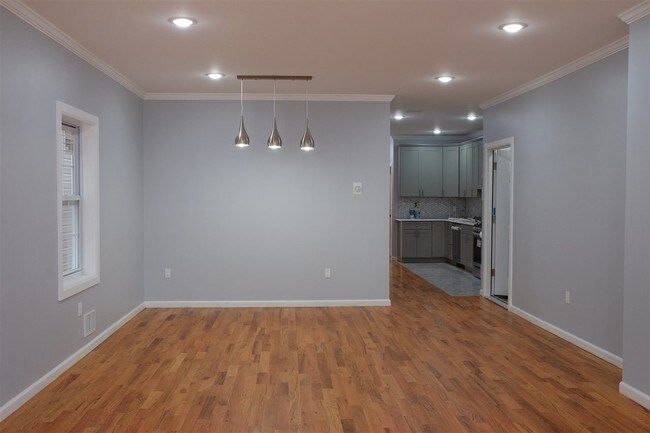 83 Pamrapo Ave-Unit -1 in Jersey City, NJ - Building Photo - Building Photo