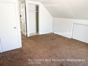 27081 Farringdon Ave in Euclid, OH - Building Photo - Building Photo