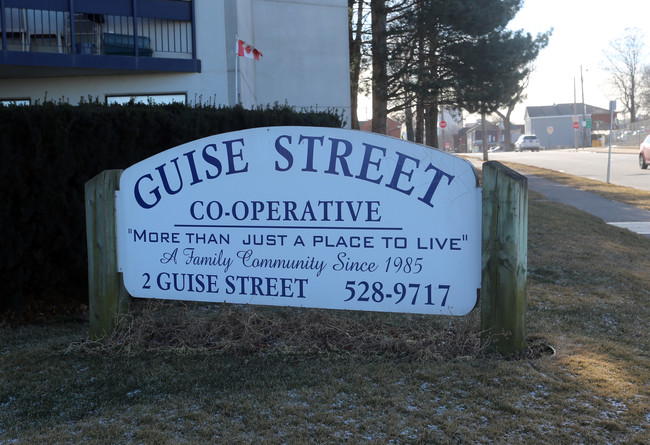 Guise Street Co-Operative in Hamilton, ON - Building Photo - Building Photo