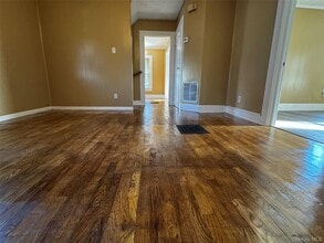 56 Watkins Ave in Middletown, NY - Building Photo - Building Photo