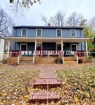 419 E 63rd Terrace in Kansas City, MO - Building Photo