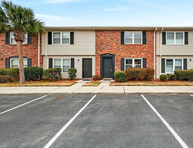 property at 415 Parkdale Dr