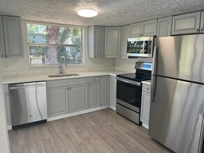 7431 Buchanan Dr in Port Richey, FL - Building Photo - Building Photo