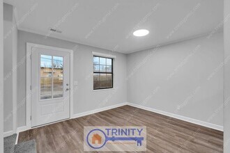 102 Lynn Cir in Easley, SC - Building Photo - Building Photo