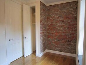346 E 18th St in New York, NY - Building Photo - Building Photo