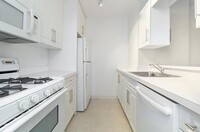 400 E 71st St, Unit 3U in New York, NY - Building Photo - Building Photo