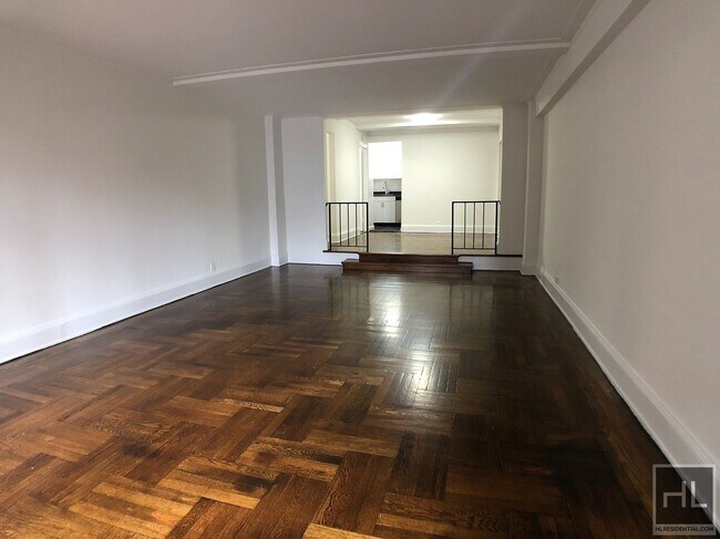 EAST 38 STREET in New York, NY - Building Photo - Building Photo