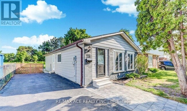 property at 23 Gemshaw Crescent