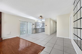 4426 Jamaica Ln in Pasadena, TX - Building Photo - Building Photo