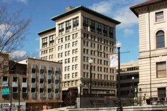 Park Plaza on the Grid in Worcester, MA - Foto de edificio