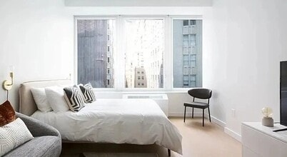 180 John St in New York, NY - Building Photo - Building Photo