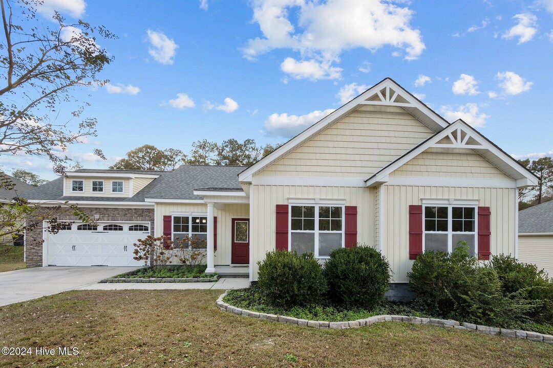 604 Tar Landing Rd in Holly Ridge, NC - Building Photo