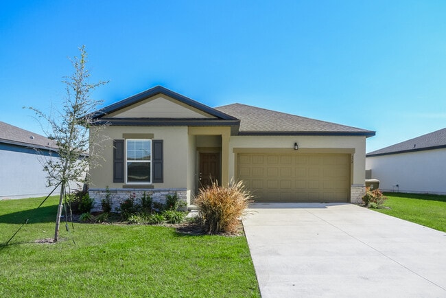 property at 352 Kenilworth Dr
