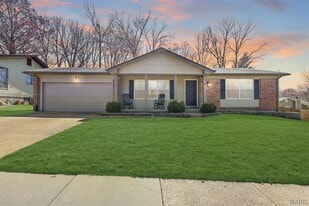 145 Barkwood Trails Dr in St. Peters, MO - Building Photo