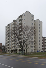 Cortina Apartments in Mississauga, ON - Building Photo - Building Photo