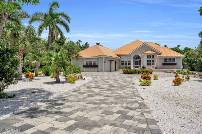 4090 W Gulf Dr in Sanibel, FL - Foto de edificio - Building Photo