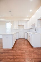 2342 N Lawndale Ave in Chicago, IL - Building Photo - Building Photo