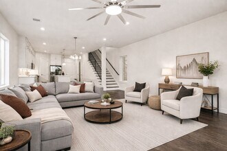 111 E 33rd St in Houston, TX - Foto de edificio - Building Photo