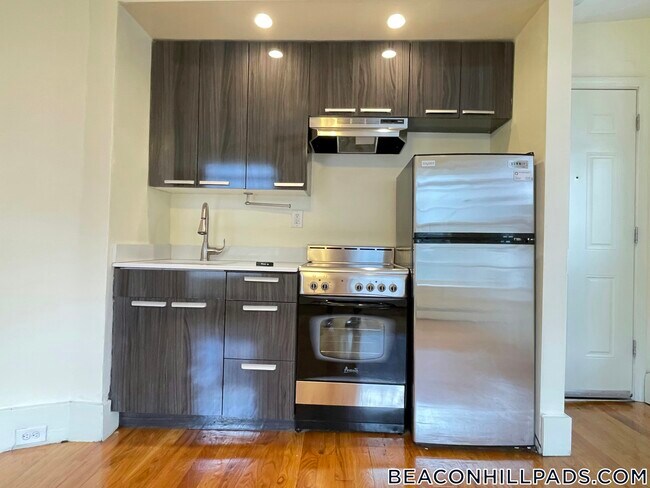 24 Joy St, Unit 3