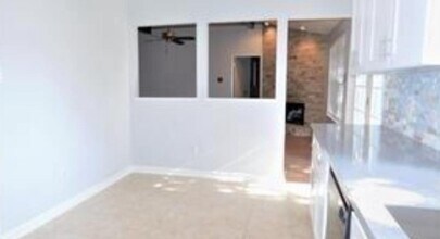 14319 Whitecross Dr in Houston, TX - Building Photo - Building Photo