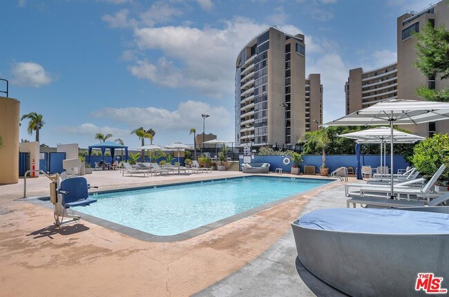 property at 4316 Marina City Dr